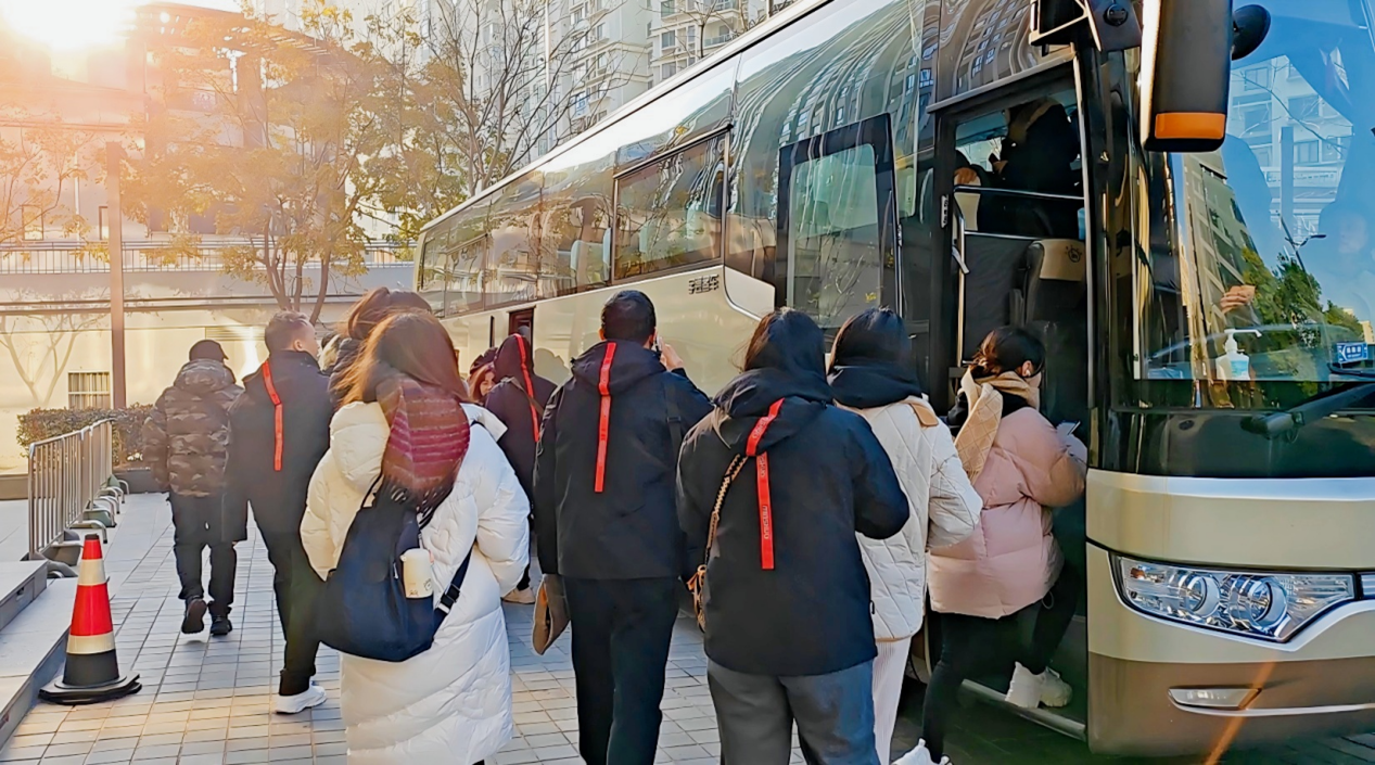 團(tuán)建2.png 團(tuán)建2.png