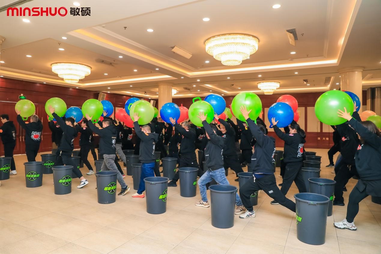 團(tuán)建5.jpg 團(tuán)建5.jpg